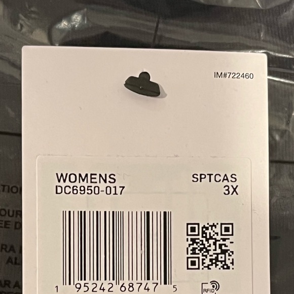 Plus Size Women's Essential High-Rise Leggings Black / Copa Blue 3X - Picture 10 of 10